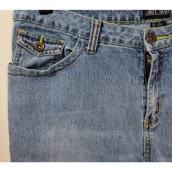 Just Blu Stonewashed Denim Capri Pants 16 Flat Front Decorative Buttons on Legs - Picture 5 of 5